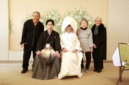 神社婚 五社神社の結婚式の様子 株式会社浜松マルキチ ウエディングドレス貸衣裳